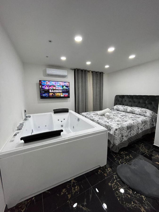 Giovanni Luxury Suites Napoli Dış mekan fotoğraf