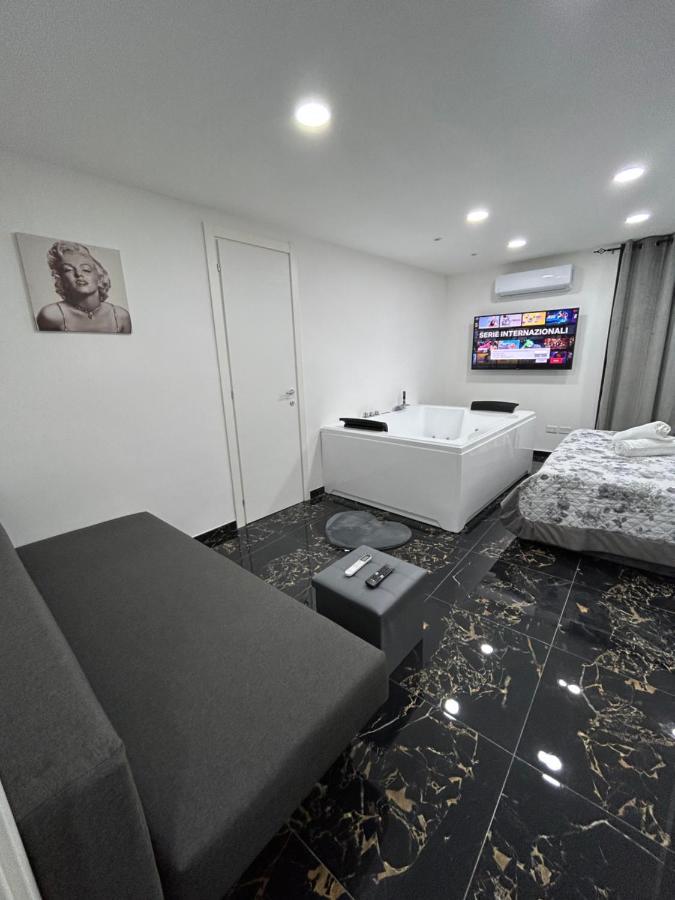 Giovanni Luxury Suites Napoli Dış mekan fotoğraf