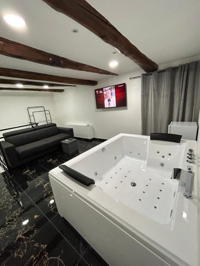 Giovanni Luxury Suites Napoli Dış mekan fotoğraf