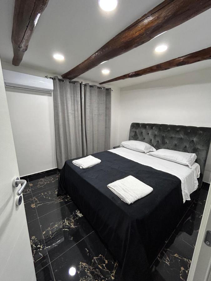 Giovanni Luxury Suites Napoli Dış mekan fotoğraf