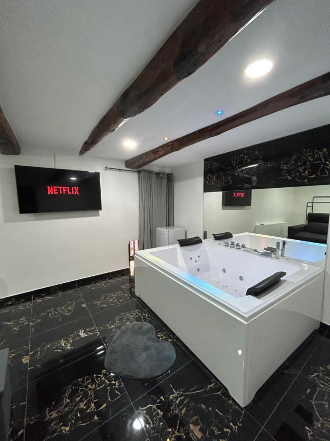 Giovanni Luxury Suites Napoli Dış mekan fotoğraf