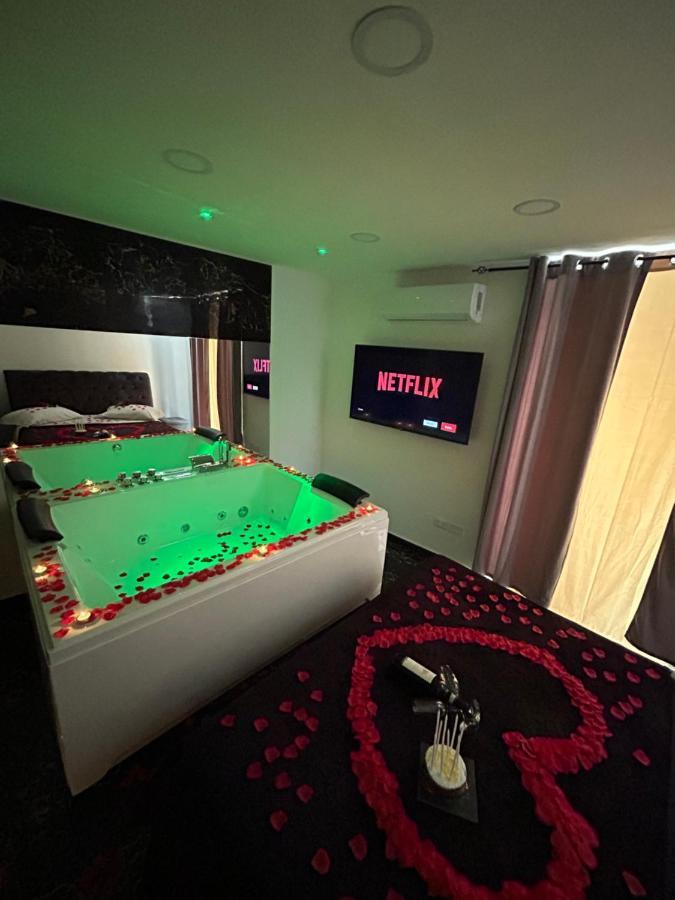 Giovanni Luxury Suites Napoli Dış mekan fotoğraf