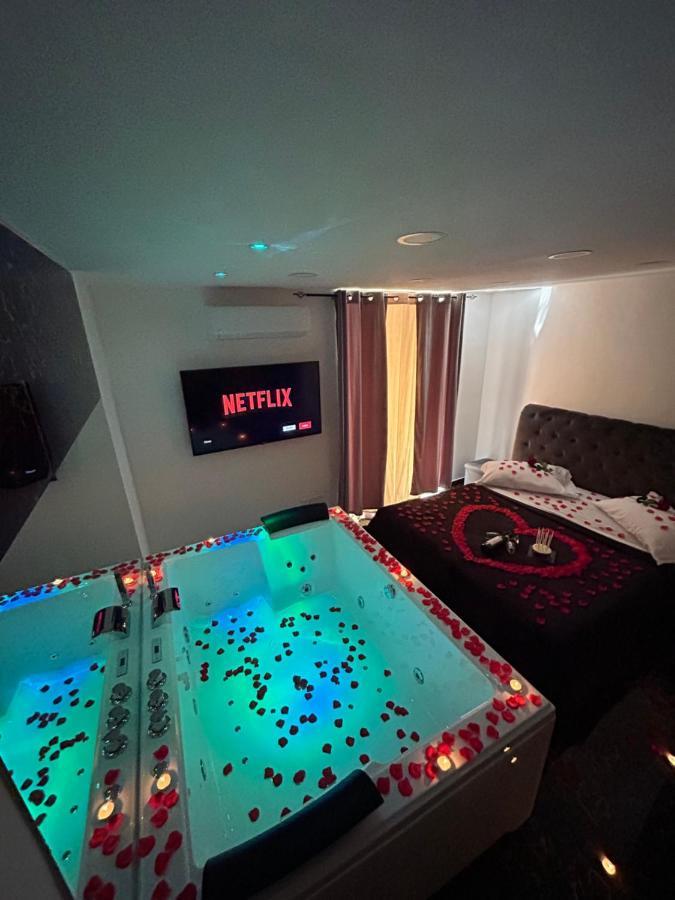 Giovanni Luxury Suites Napoli Dış mekan fotoğraf