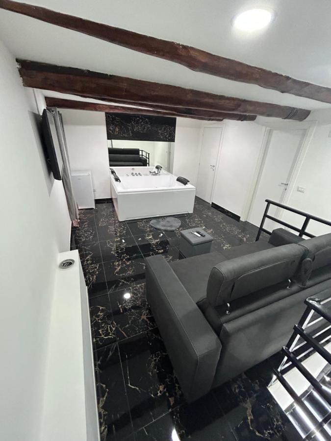 Giovanni Luxury Suites Napoli Dış mekan fotoğraf