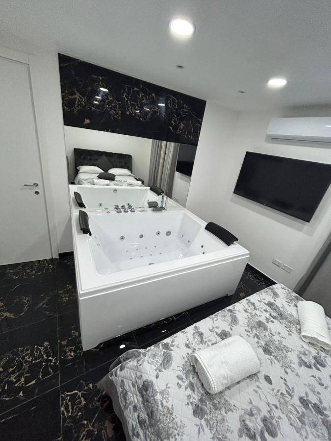 Giovanni Luxury Suites Napoli Dış mekan fotoğraf