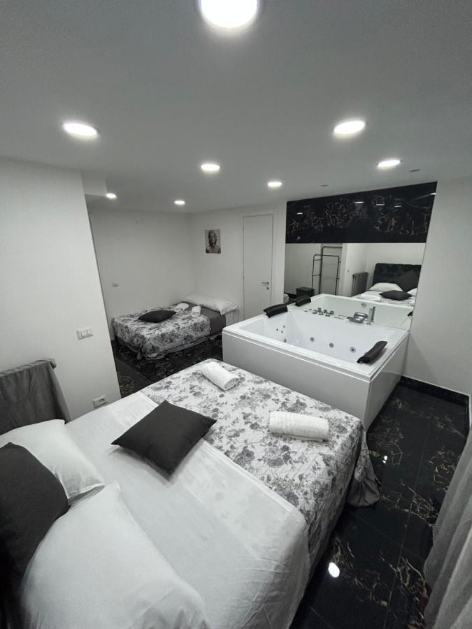 Giovanni Luxury Suites Napoli Dış mekan fotoğraf