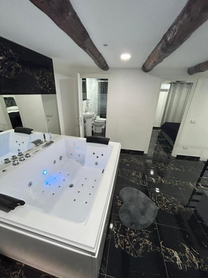 Giovanni Luxury Suites Napoli Dış mekan fotoğraf