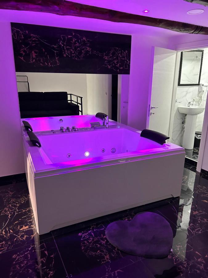 Giovanni Luxury Suites Napoli Dış mekan fotoğraf
