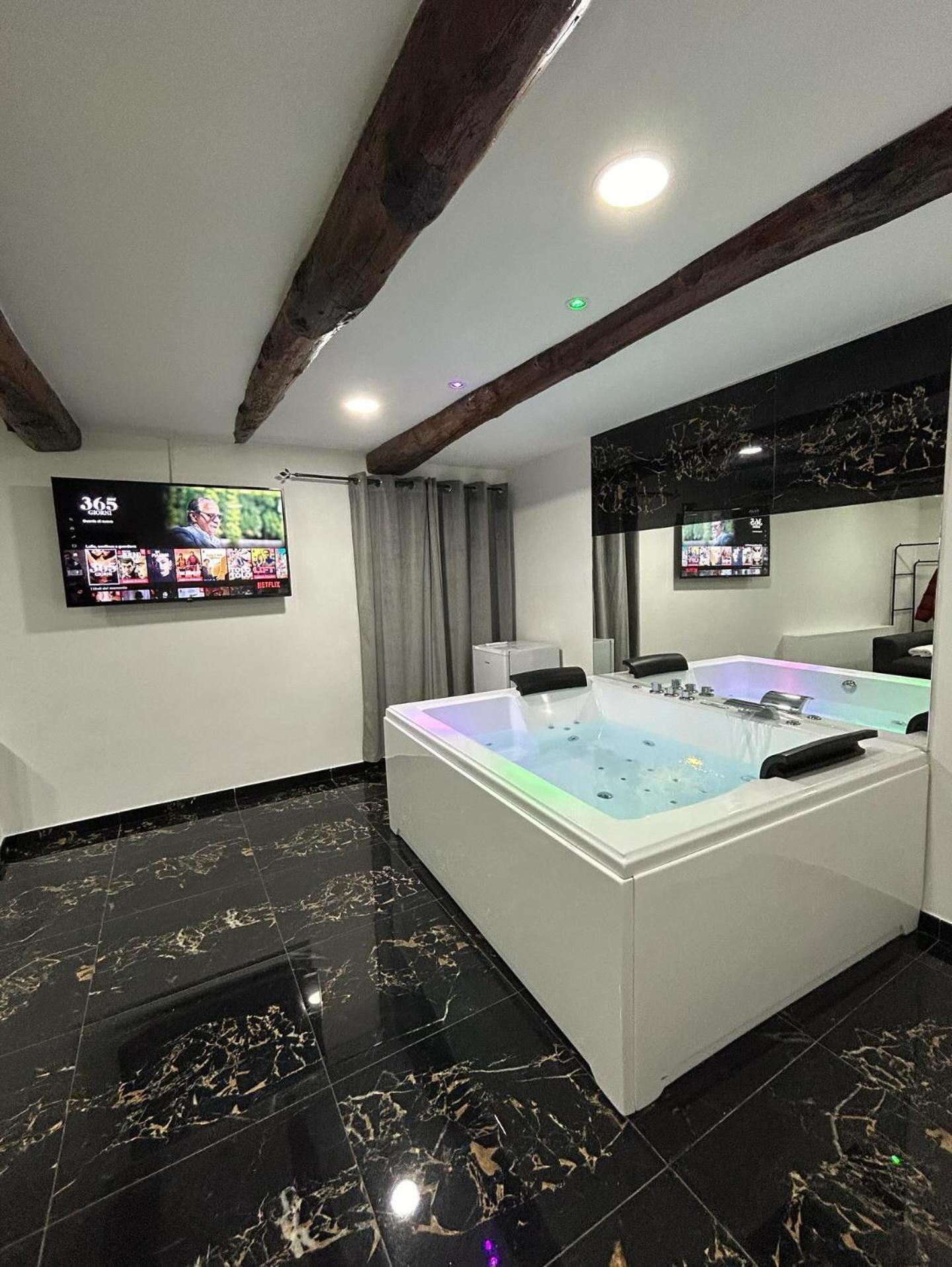 Giovanni Luxury Suites Napoli Dış mekan fotoğraf