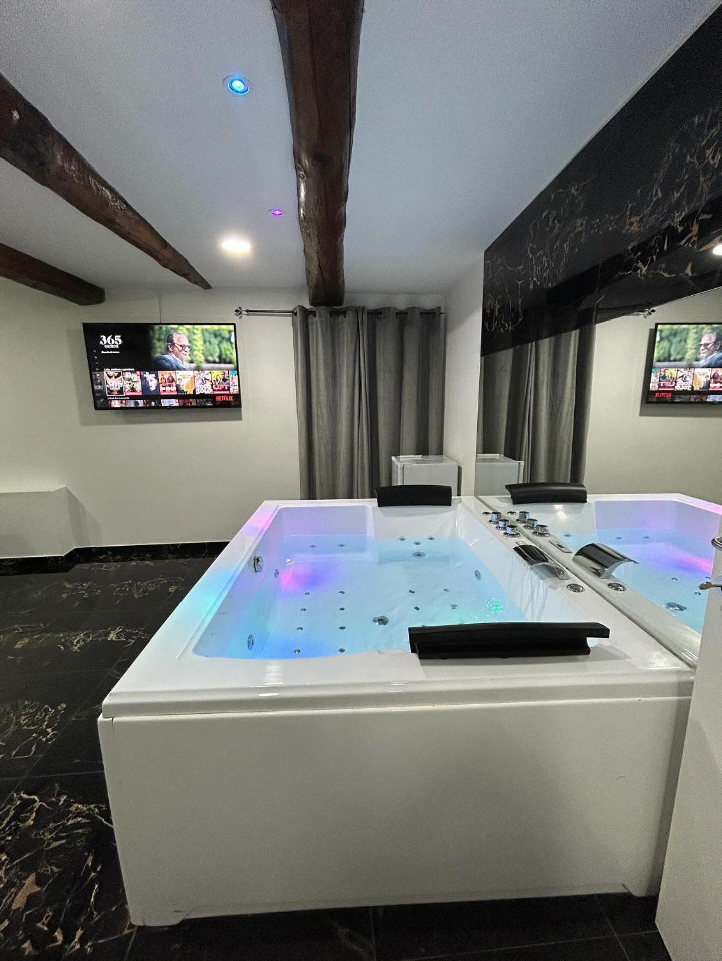 Giovanni Luxury Suites Napoli Dış mekan fotoğraf